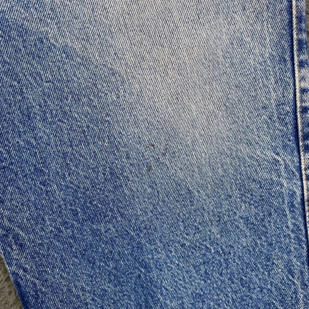 VTG Levi's 549 Loose Fit Jeans Men's 42 x 32 Blue Denim Leather Patch USA 70's?